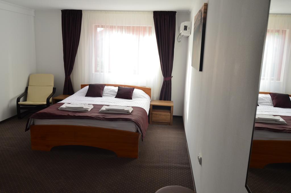 Casa Someseana Guest House Gilgau Екстериор снимка
