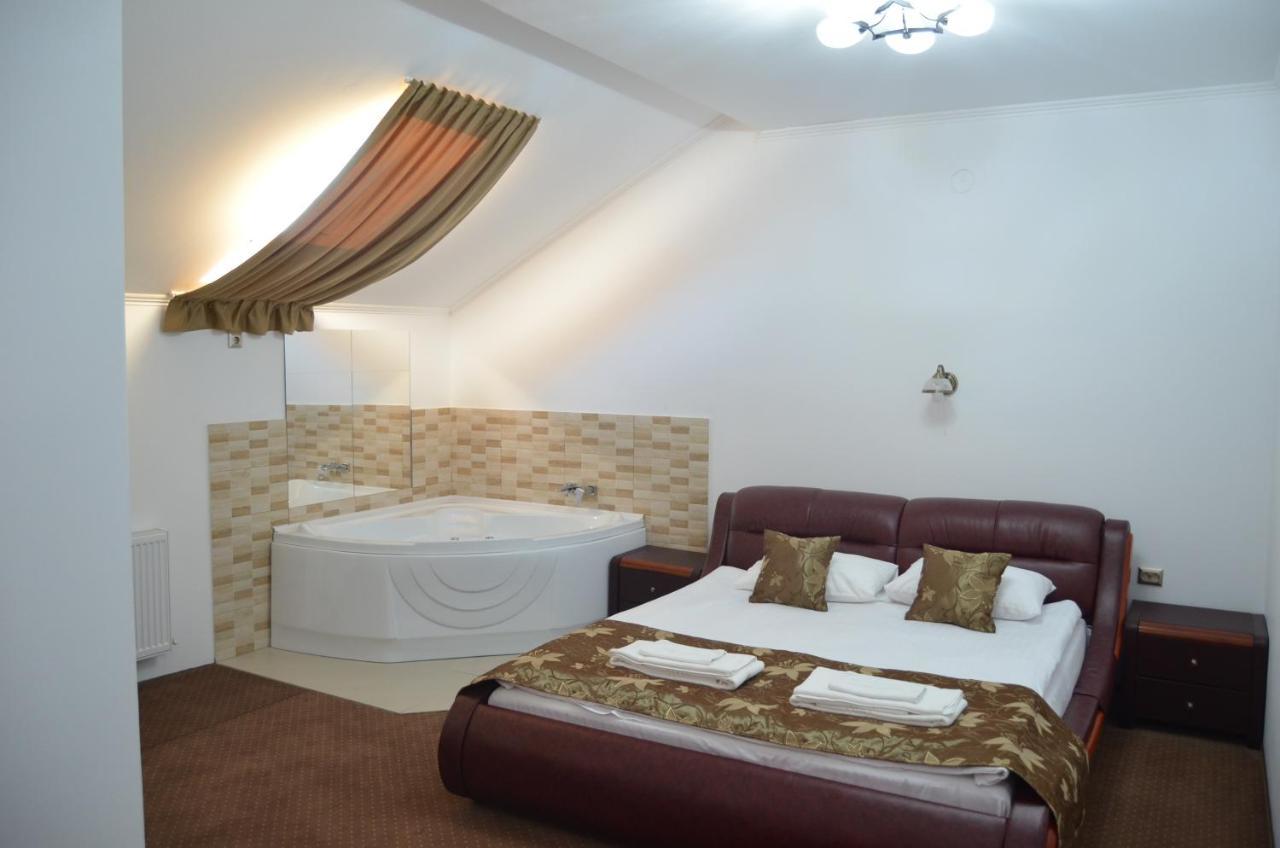 Casa Someseana Guest House Gilgau Екстериор снимка